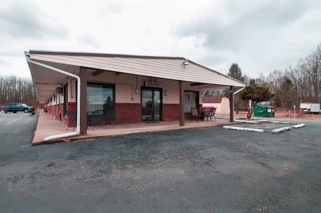 Oyo Hotel Dalton Pa I-81 Craig Dış mekan fotoğraf